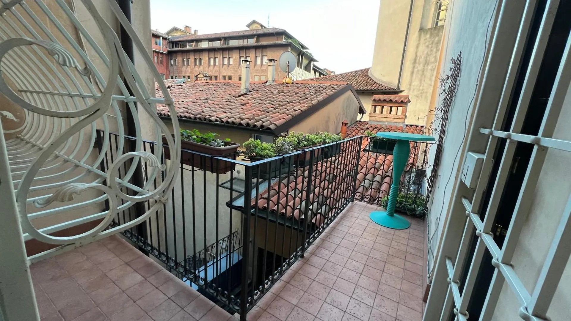 Casa Mekina Apartment Bergamo Italy